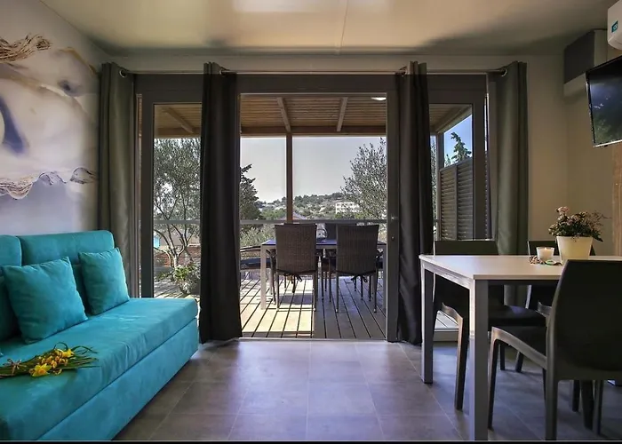 Mobile House Maslina 公寓 *